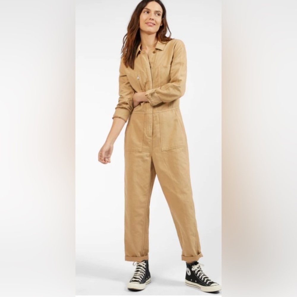 Outerknown sand long sleeve zip front station jumpsuit size XL brand new